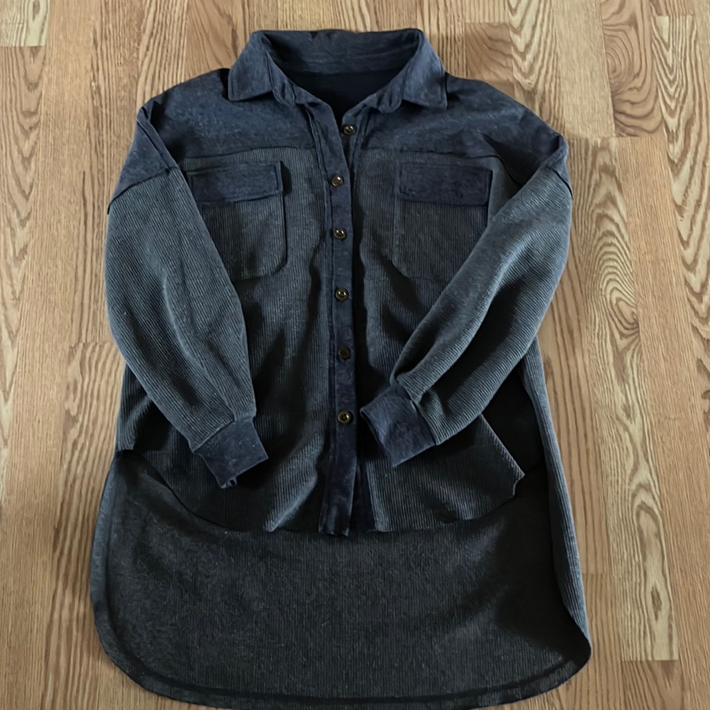 Size Small Gray Shacket